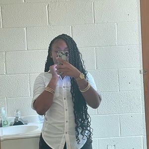 Meet your Posher, Raquel